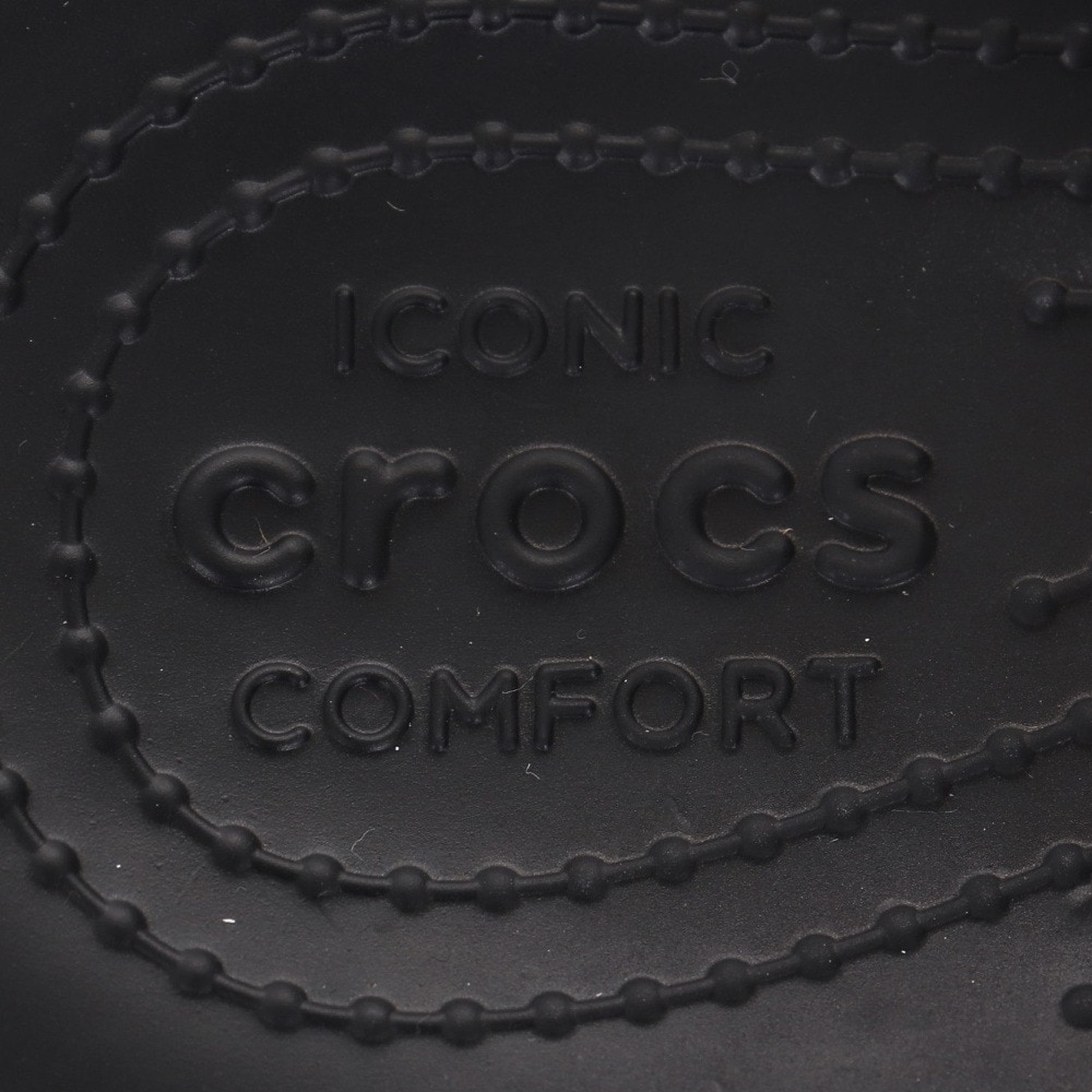 クロックス（crocs）（メンズ、レディース）スポーツサンダル クラシック クロックス ブラック 206761-001-2023 防臭 軽量 速乾 室内履き レジャー プール