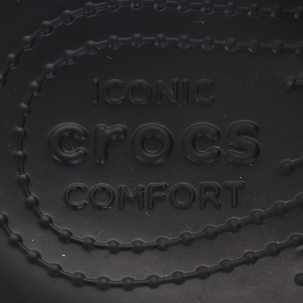 クロックス（crocs）（メンズ、レディース）スポーツサンダル クラシック クロックス ブラック 206761-001-2023 防臭 軽量 速乾 室内履き レジャー プール