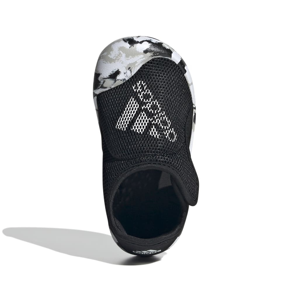 アディダス（adidas）（キッズ）ジュニアスポーツサンダル アルタベンチャー ブラック ID7858 ストラップ スイムサンダル タウン プール クッション性