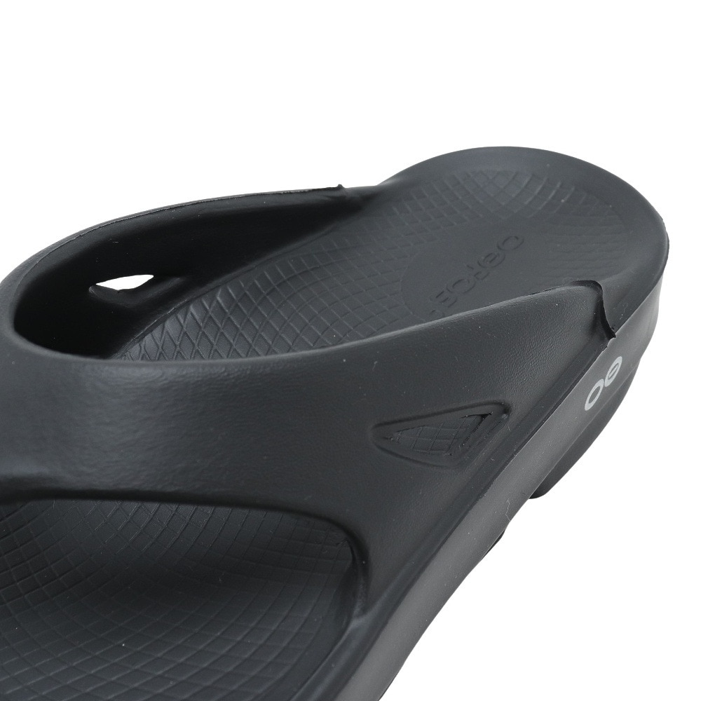 ウーフォス（OOFOS）（メンズ、レディース）スポーツサンダル ウーリジナル 502001020 Black リカバリーサンダル トングサンダル 鼻緒 Ooriginal