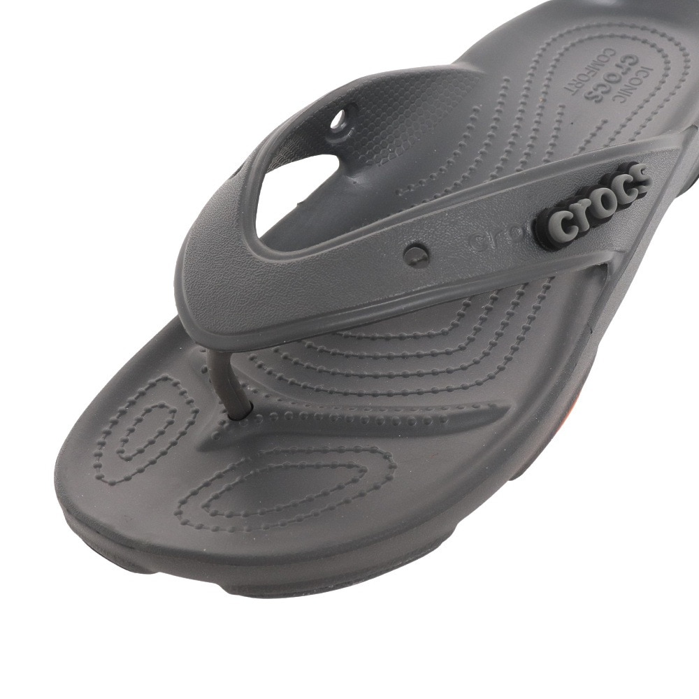 クロックス（crocs）（メンズ、レディース）スポーツサンダル クラシック オールテレイン フリップ ブラック 207712-0DA-2022 鼻緒 シャワサン 軽量 レジャー