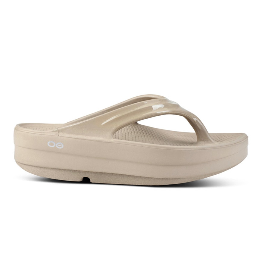 ウーフォス（OOFOS）（レディース、キッズ）サンダル OOmega 2000440102222