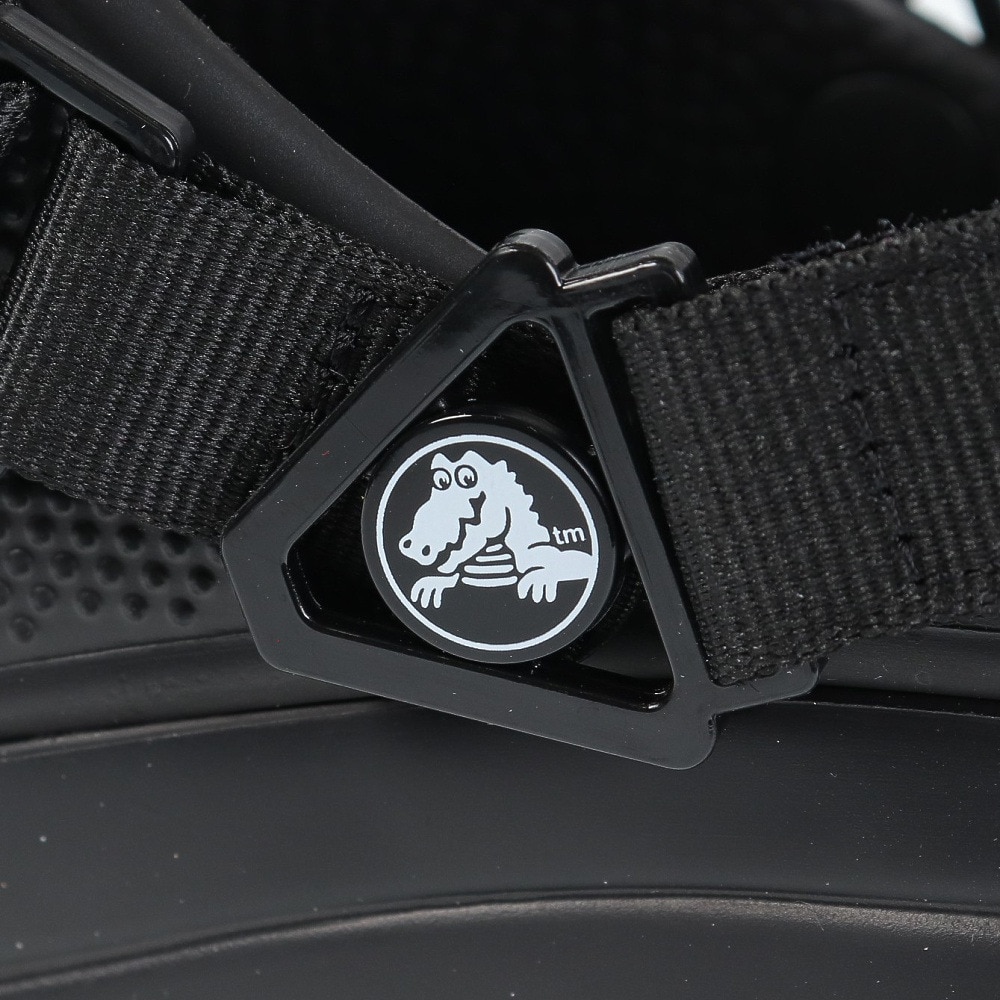 クロックス（crocs）（メンズ、レディース）スポーツサンダル クラシックハイカークロッグ ブラック 206772-060-2023 シャワサン レジャー 軽量 サボサンダル
