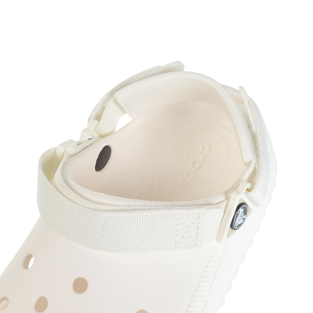 クロックス（crocs）（メンズ、レディース）スポーツサンダル クラシック ハイカー クロッグ ホワイト 206772-143-2023 シャワサン レジャー 軽量 厚底 サボサンダル