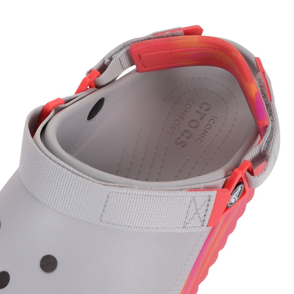 クロックス（crocs）（メンズ）スポーツサンダル クラシック ハイカー クロッグ シルバー 206772-1FS-2023 シャワサン レジャー 軽量 厚底 サボサンダル