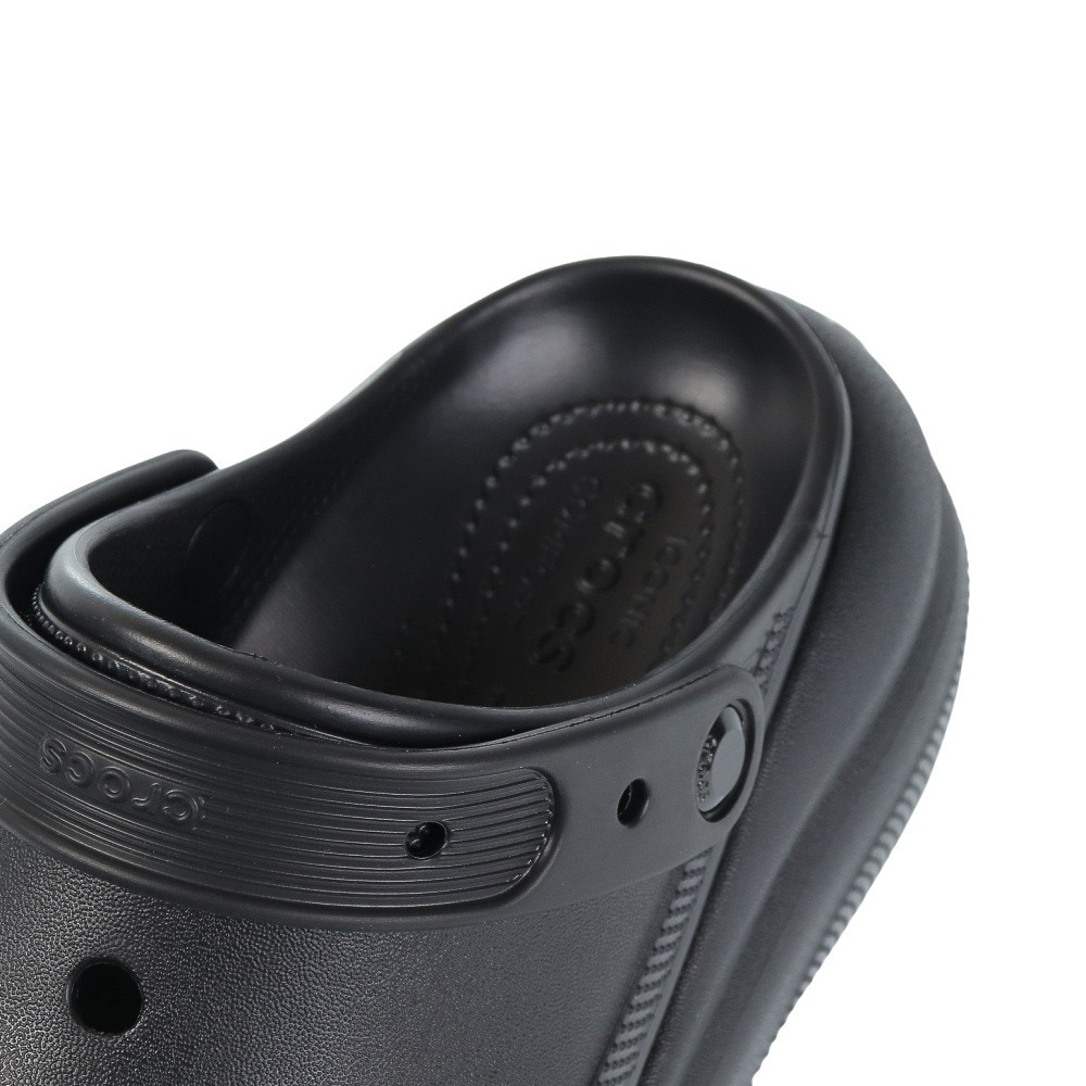 クロックス（crocs）（レディース）スポーツサンダル クラッシュ クロッグ ブラック 207521-001-2023 シャワサン レジャー プール ビーチ タウン 厚底