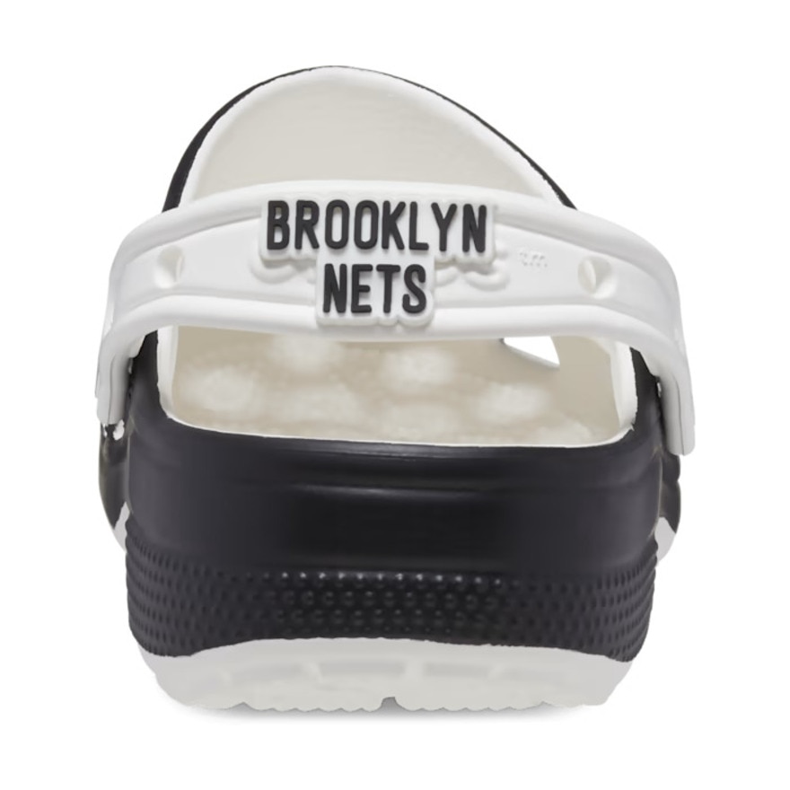 クロックス（crocs）（メンズ、レディース）サンダル NBA ブルックリン ネッツ クラシック クロッグ 208651-103-2023