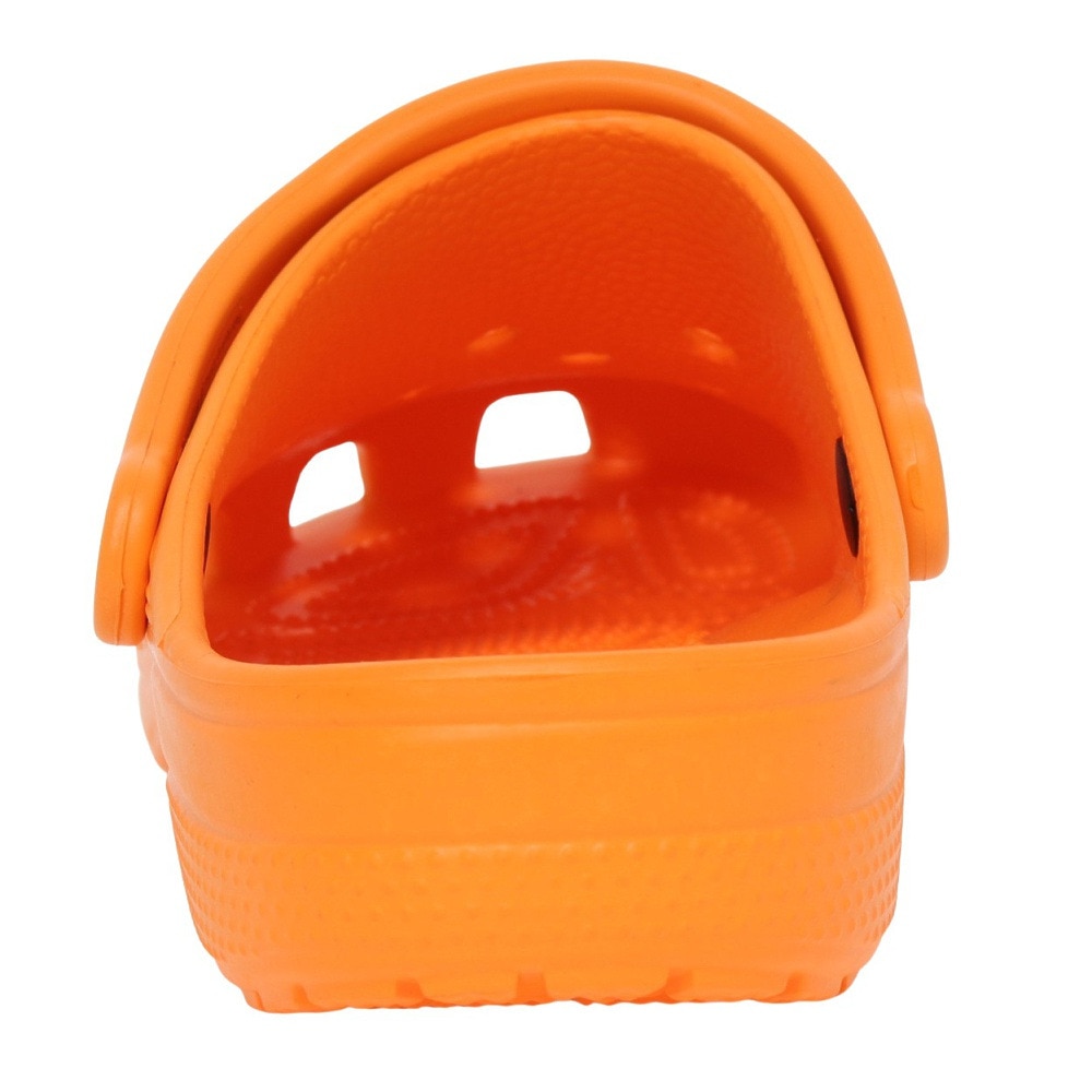 クロックス（crocs）（メンズ、レディース）サンダル クラシック クロッグ Orange Zing 10001-83A-2023