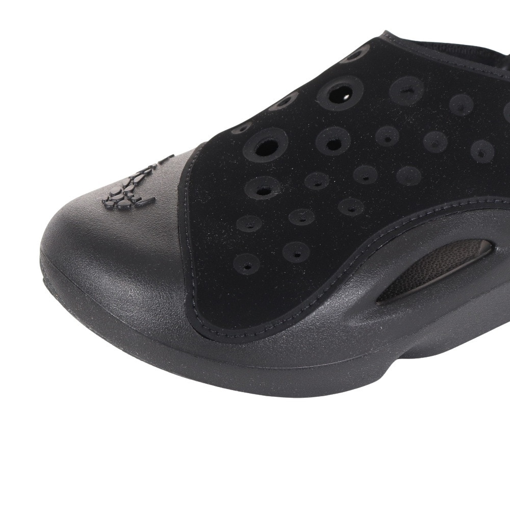 ナイキ（NIKE）（キッズ）ジュニアサンダル アクア スウッシュ ブラック FV6363-002  日常履 タウン レジャー プール 耐久性 クッション性