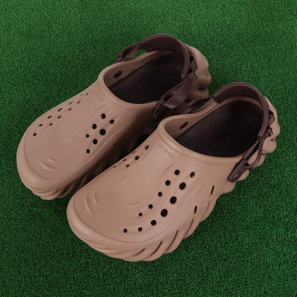 クロックス（crocs）（メンズ、レディース）スポーツサンダル エコークロッグ モカチャ 207937-2Q9 軽量 速乾性 通気性 タウン レジャー 日常履き