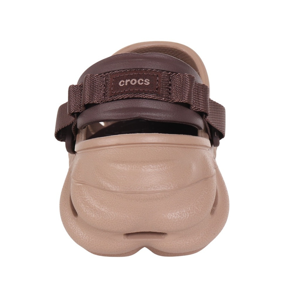 クロックス（crocs）（メンズ、レディース）スポーツサンダル エコークロッグ モカチャ 207937-2Q9 軽量 速乾性 通気性 タウン レジャー 日常履き