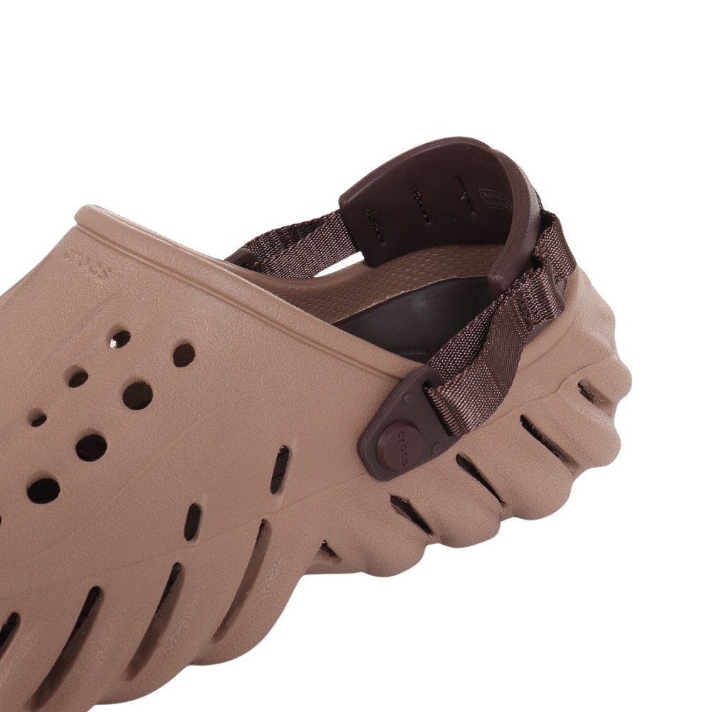 クロックス（crocs）（メンズ、レディース）スポーツサンダル エコークロッグ モカチャ 207937-2Q9 軽量 速乾性 通気性 タウン レジャー 日常履き