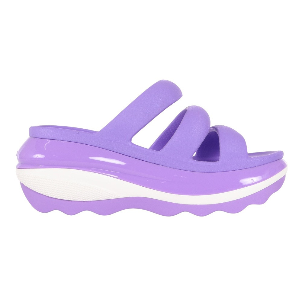クロックス（crocs）（メンズ、レディース）サンダル メガ クラッシュ トリプルストラップ 209842-5AJ