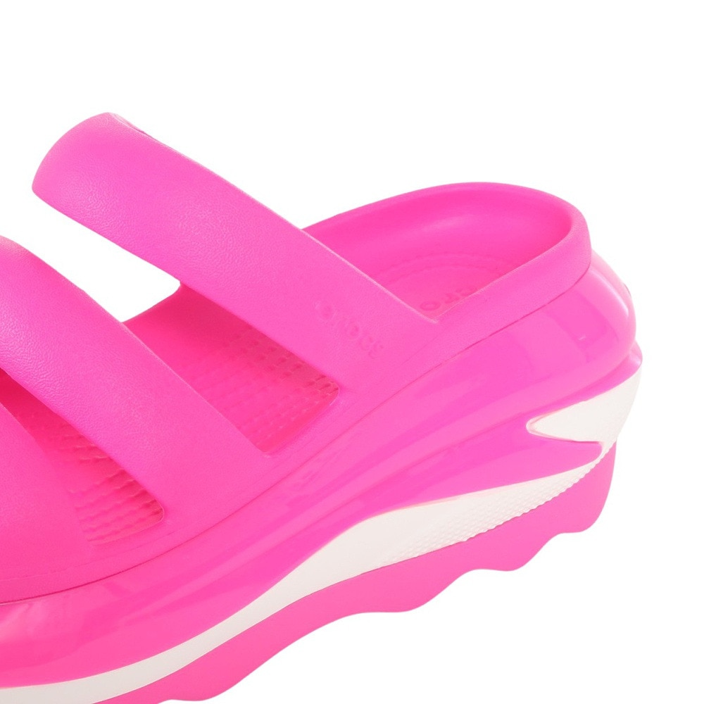 クロックス（crocs）（メンズ、レディース）サンダル メガ クラッシュ トリプルストラップ 209842-6TW