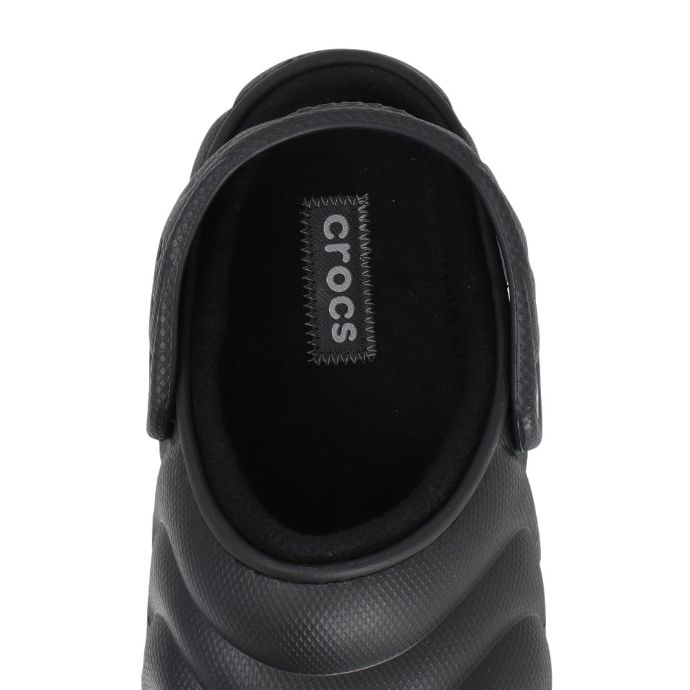 クロックス（crocs）（メンズ、レディース）サンダル クラシック ラインド オーバーパフ クロッグ 210059-001