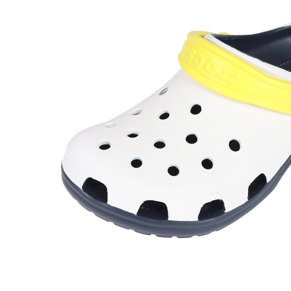 クロックス（crocs）（レディース、キッズ）サンダル レトロ スポーツ クロッグ 211258-100