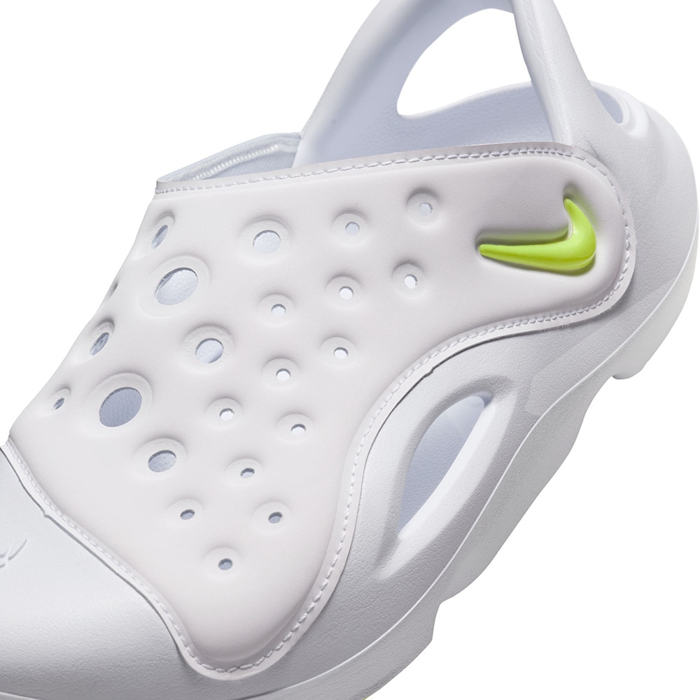 ナイキ（NIKE）（キッズ）ジュニア サンダル アクア スウッシュ FV6363-100
