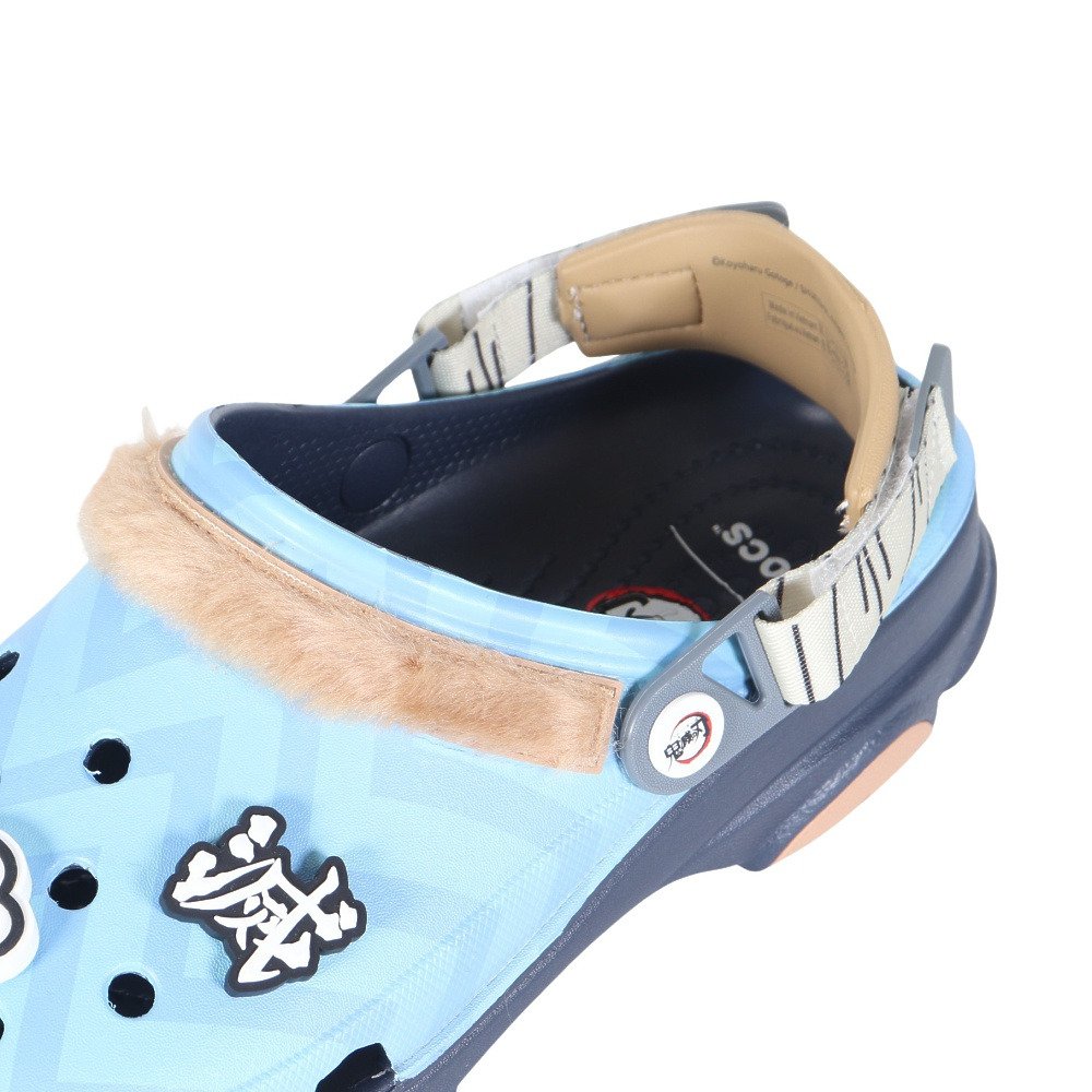 クロックス（crocs）（メンズ、レディース）サンダル 鬼滅の刃 伊之助