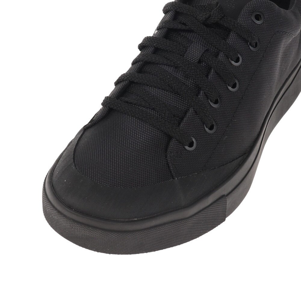 ノースフェイス(THE NORTH FACE)(メンズ)カジュアル シューズ シャトル レース ウォータールーフ ブラック NF52344 KK スニーカー 抗菌防臭 雨