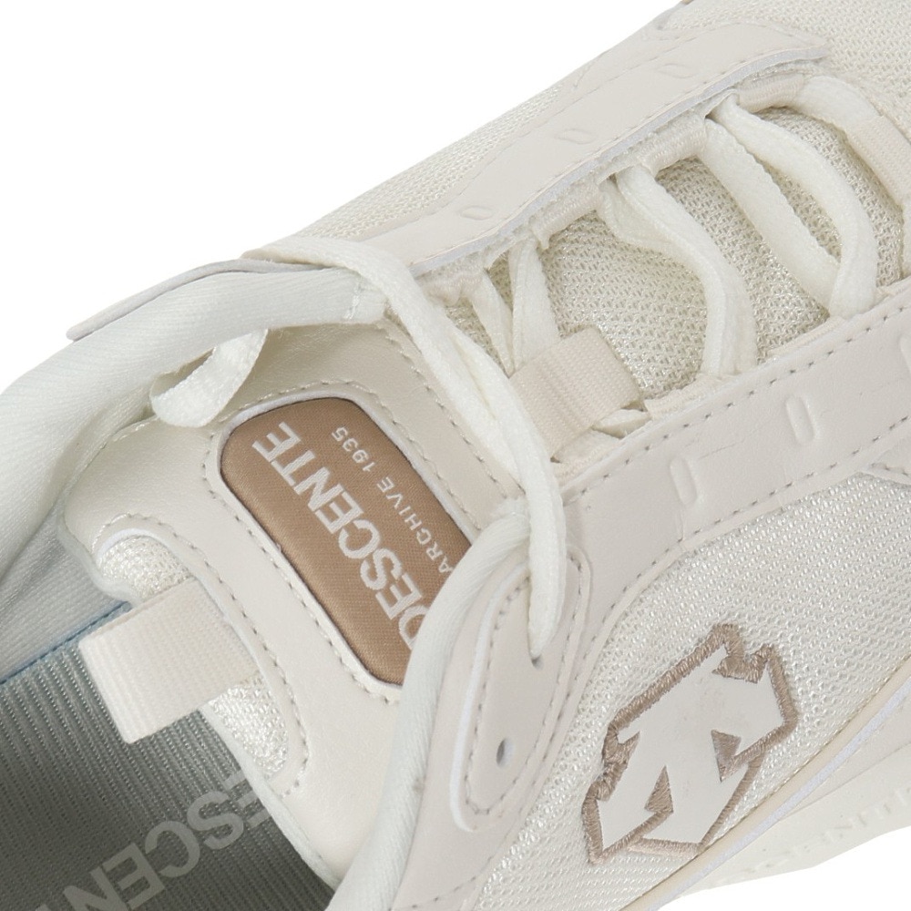 デサント（DESCENTE）（メンズ、レディース）カジュアル シューズ MONSTER LOI オフホワイト SO123LCR14 BEG0 スニーカー ライフスタイル タウン 軽量 通気性