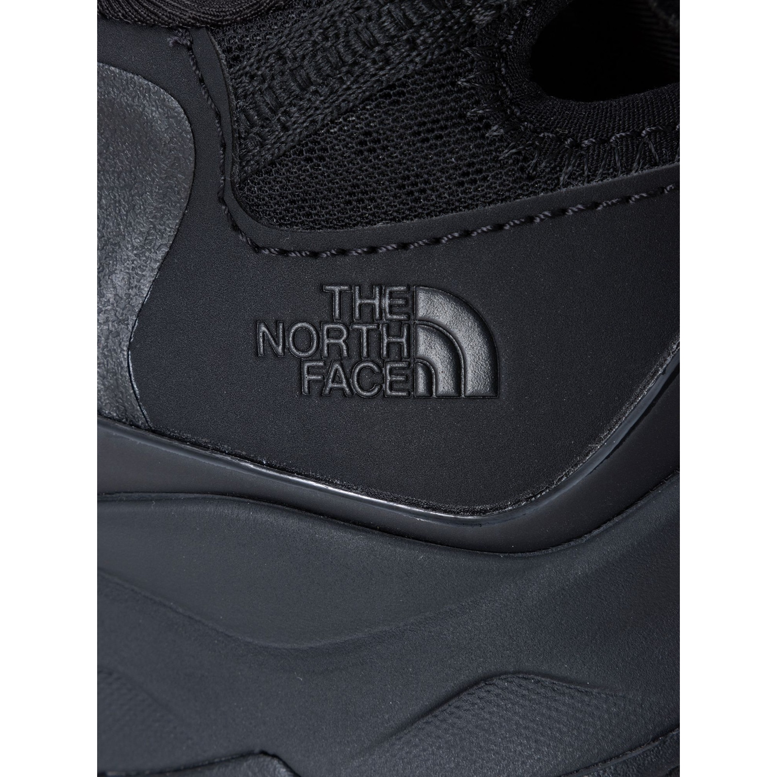 ザ・ノース・フェイス（THE NORTH FACE）（メンズ、レディース）カジュアルシューズ ベクティブ タラバル ブリーズ NF02440 KK