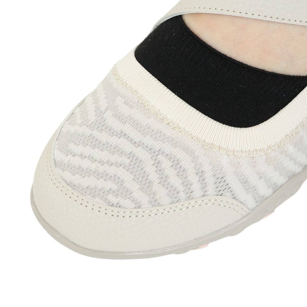 スケッチャーズ（SKECHERS）（レディース）カジュアルシューズ ブリース イージー レディー レーン ベージュ 100264-NAT スニーカー タウン 通気性 軽量