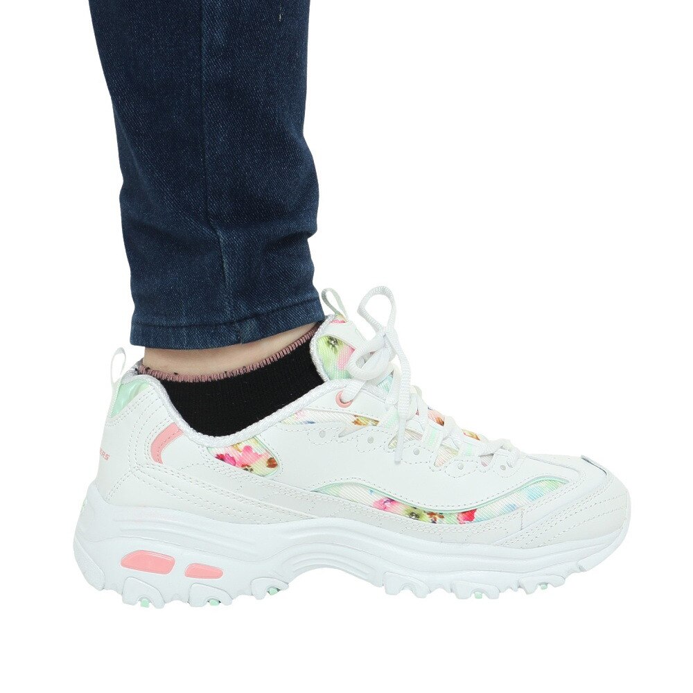 スケッチャーズ（SKECHERS）（レディース）カジュアルシューズ ディーライト ブルーミング フィールズ ホワイト 白 149794-WMLT スニーカー タウン 通気性