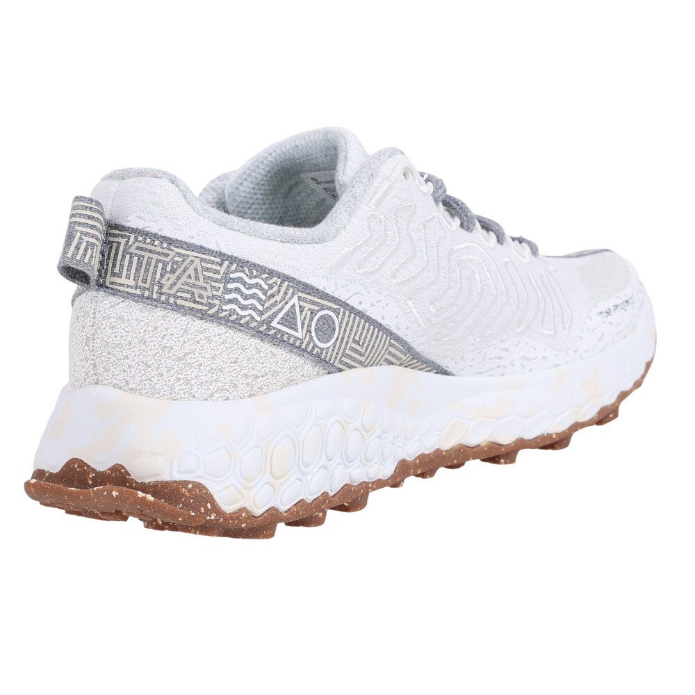 ニューバランス（new balance）（レディース）カジュアルシューズ フレッシュフォーム X ヒエロ v7 H7 ホワイト WTHIERH7B スニーカー トレイルラン0430