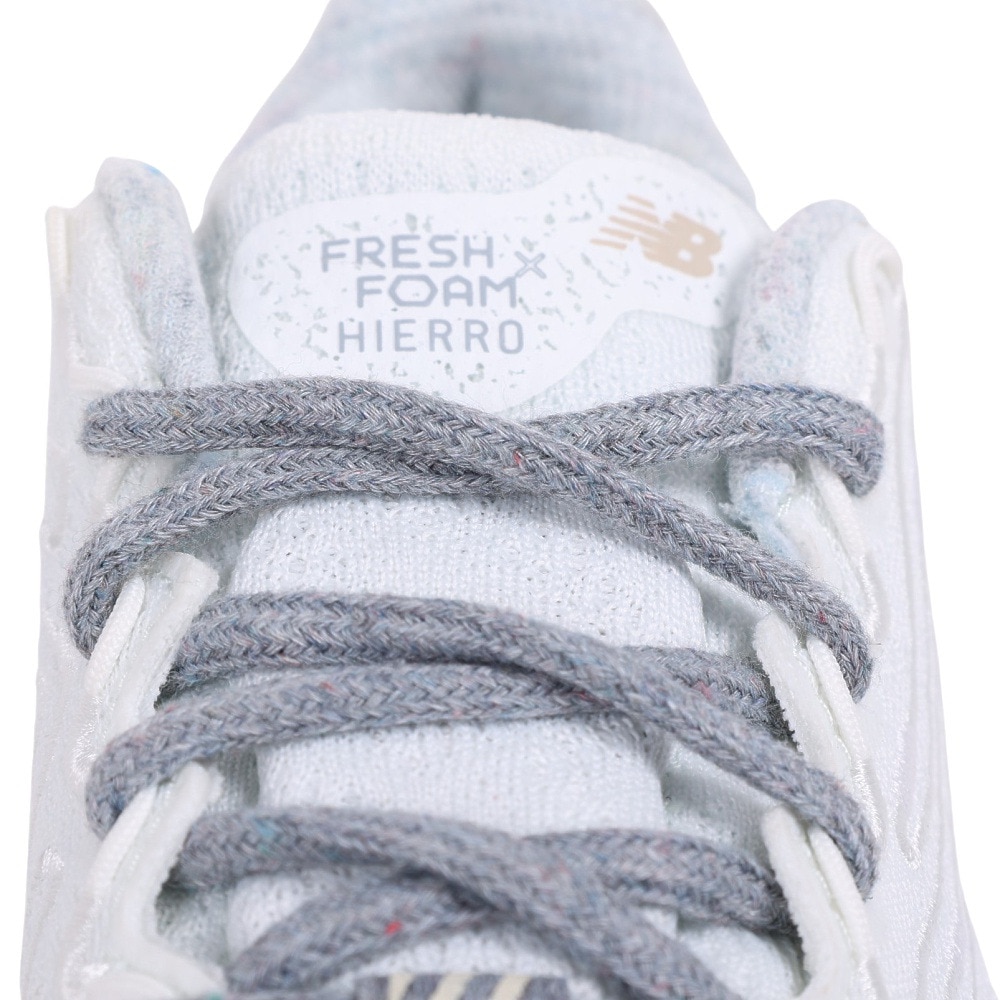ニューバランス（new balance）（レディース）カジュアルシューズ フレッシュフォーム X ヒエロ v7 H7 ホワイト WTHIERH7B スニーカー トレイルラン0430