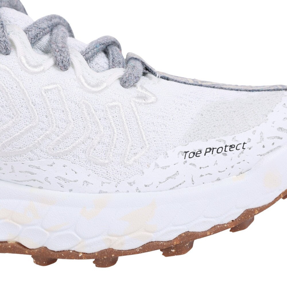 ニューバランス（new balance）（レディース）カジュアルシューズ フレッシュフォーム X ヒエロ v7 H7 ホワイト WTHIERH7B スニーカー トレイルラン0430