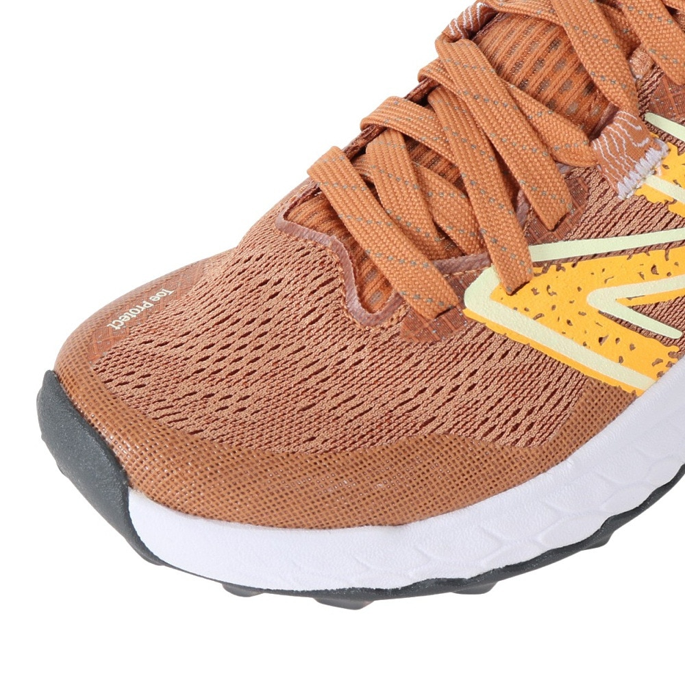 ニューバランス（new balance）（レディース）カジュアルシューズ フレッシュフォームXヒエロ v7Z7 ブラウン WTHIERZ7B スニーカートレイルラン おしゃれ