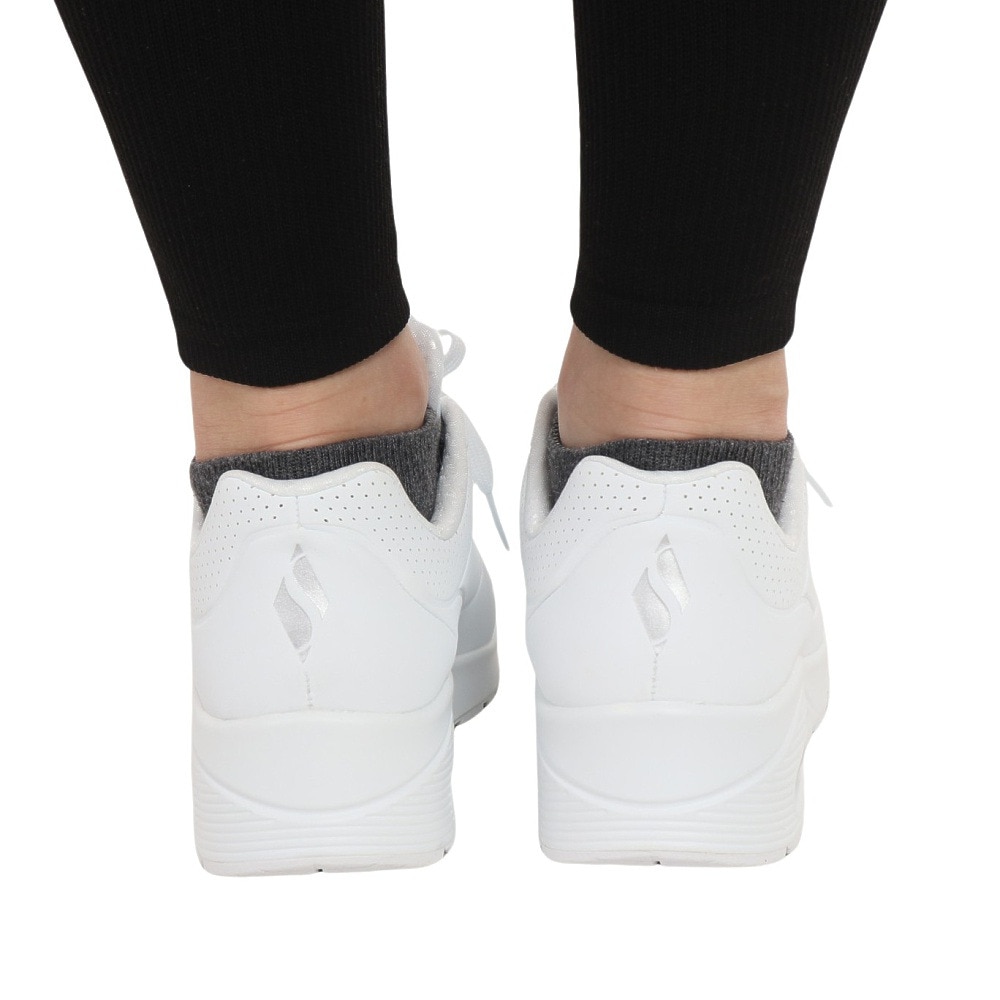 Nike air max skechers sale