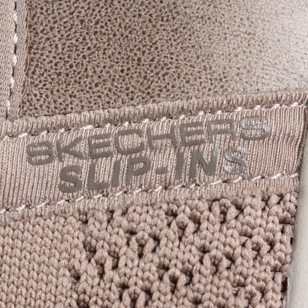 スケッチャーズ（SKECHERS）（レディース）カジュアルシューズ スリップインズ アリア スイート ボイス 158873-TPE