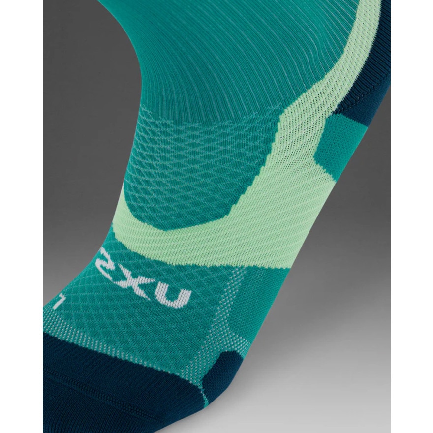 ツー・タイムズ・ユー（2XU）（メンズ）ランニングソックス 5本指 靴下 ベクターライトクッションクルーソックス UA7005E-SLG/DGM