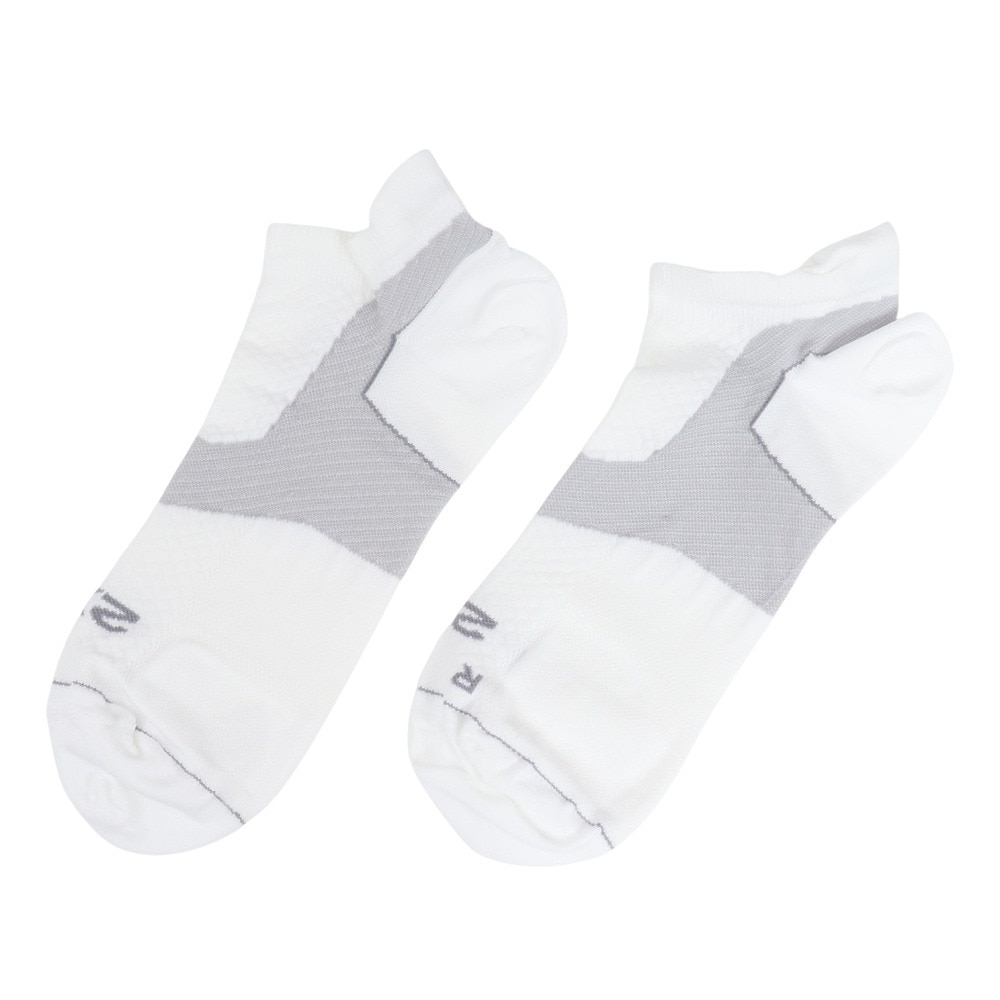 ツー・タイムズ・ユー（2XU）（メンズ、レディース）靴下 ベクターウルトラライトクルー ノーショーソックス UA7027E-WHT/WHT