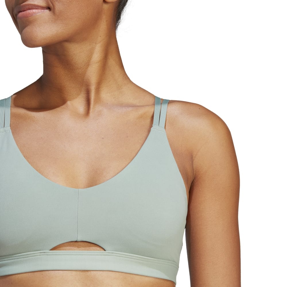 アディダス(adidas)(レディース)STUDIO L ライトサポート ブラ EKG96-HR3038