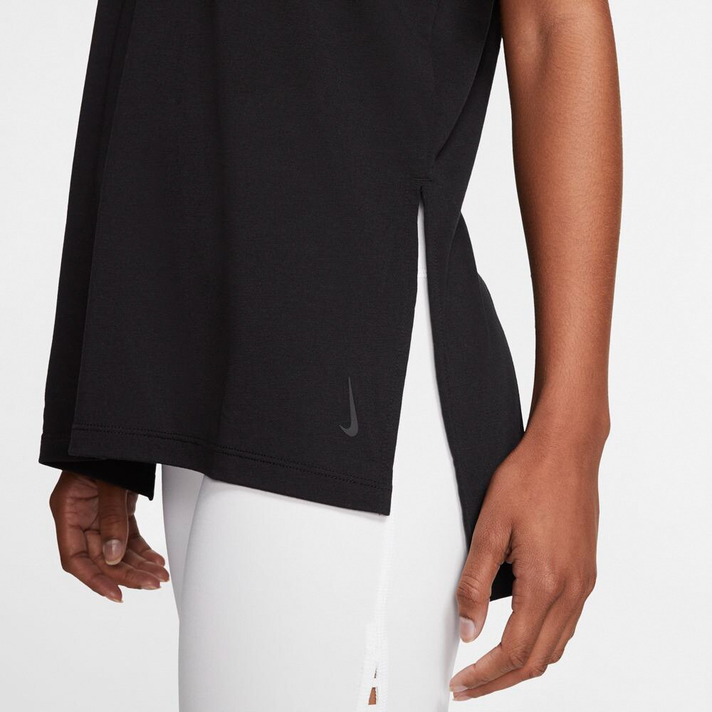 ナイキ（NIKE）（レディース）ヨガ ドライフィット 半袖トップス CJ9327-010 オンライン価格