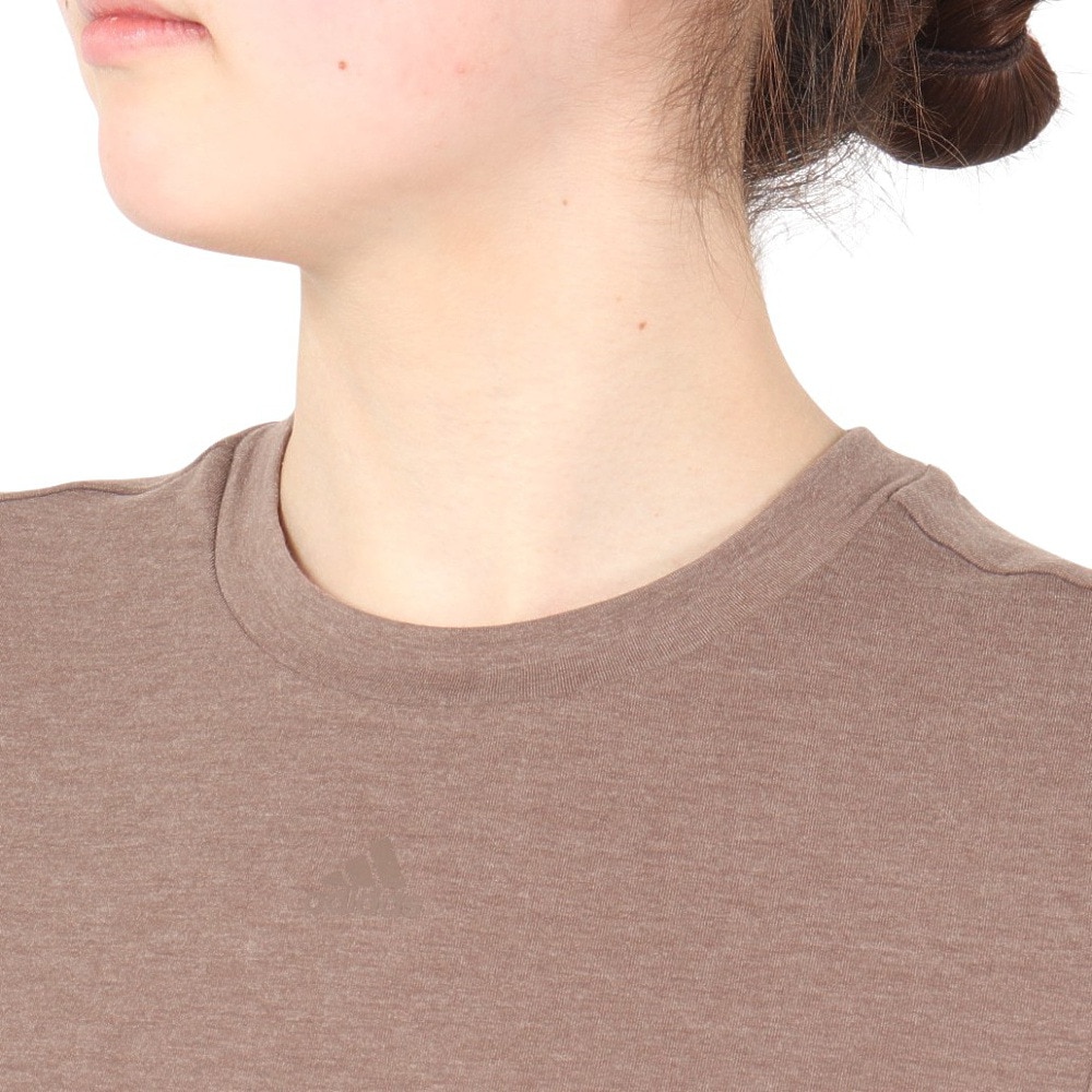 アディダス（adidas）（レディース）トレイン アイコンズ スリーストライプス 半袖Tシャツ CA028-HS2358