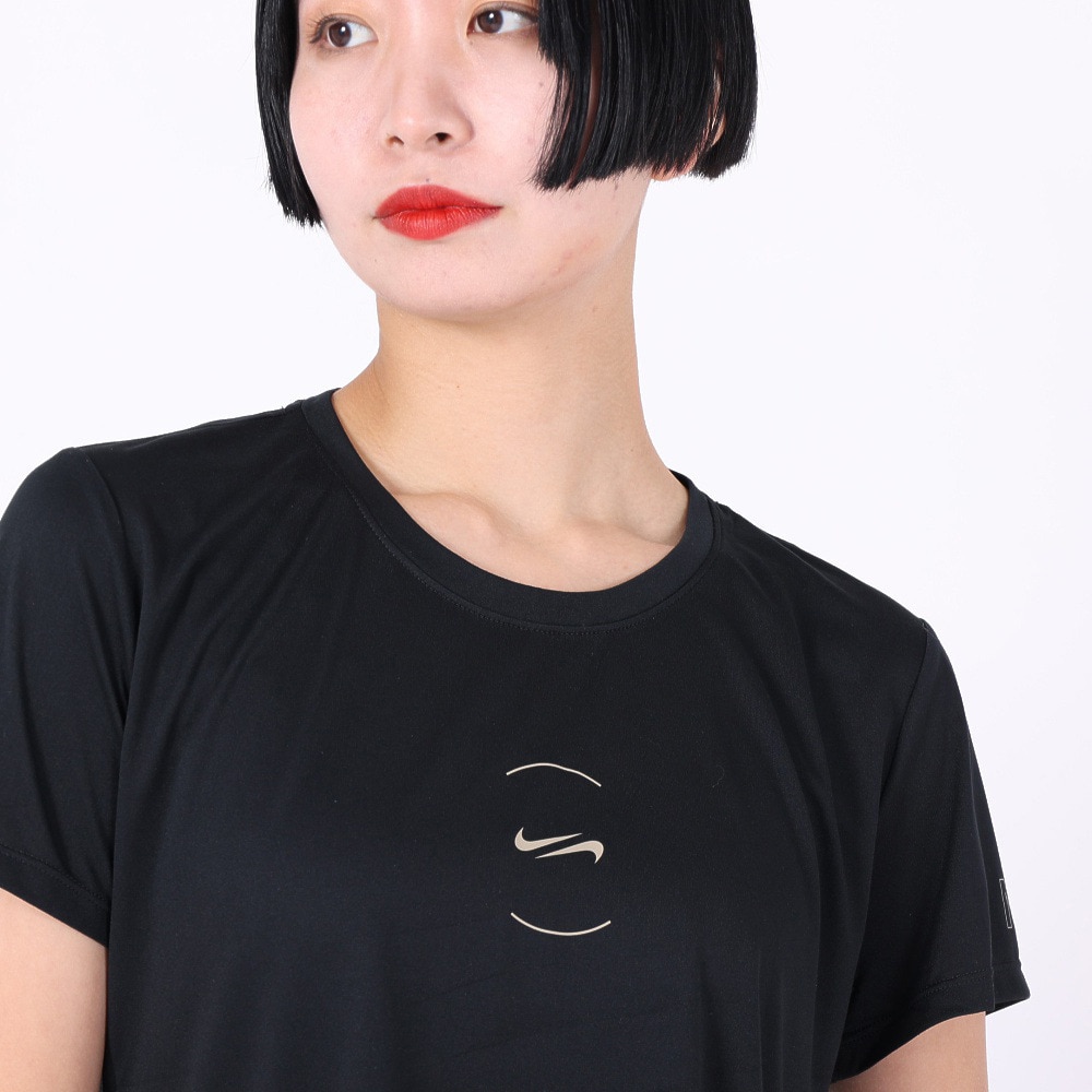 ナイキ（NIKE）（レディース）半袖Tシャツ レディース ドライフィット ワン クロップ FN7255-010