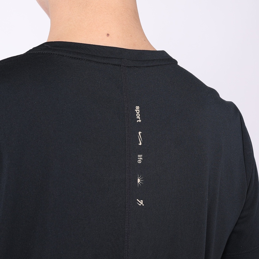 ナイキ（NIKE）（レディース）半袖Tシャツ レディース ドライフィット ワン クロップ FN7255-010