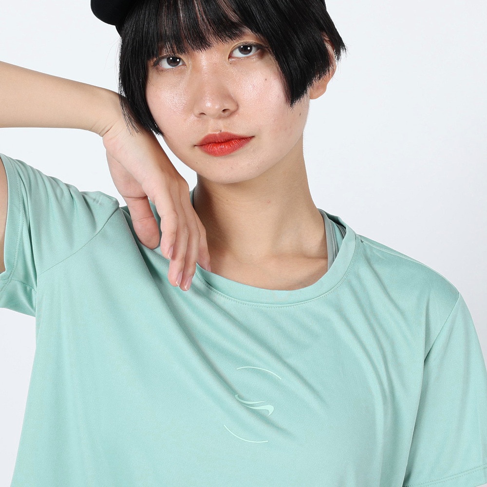 ナイキ（NIKE）（レディース）tシャツ 半袖 速乾 グリーン ドライフィット ワン クロップ FN7255-309