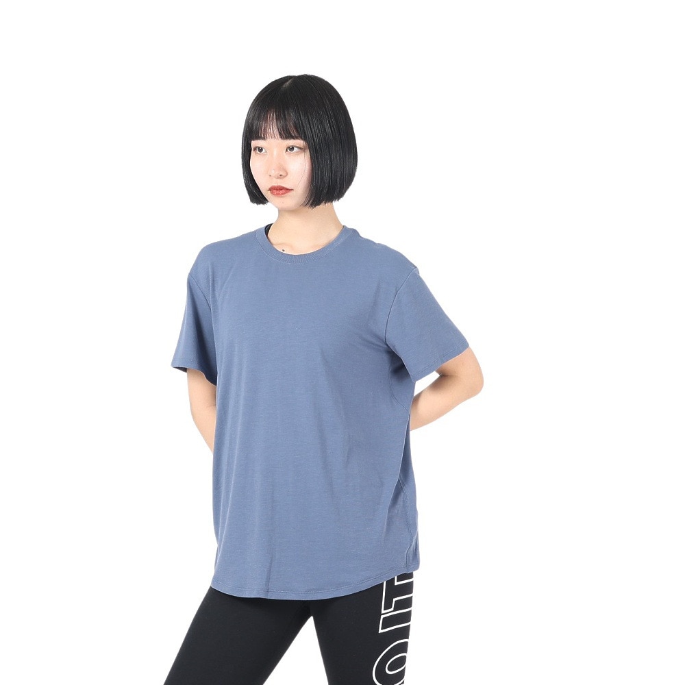 ナイキ（NIKE）（レディース）ワン リラックスド ウィメンズ ドライフィット ショートスリーブトップス FN2815-491