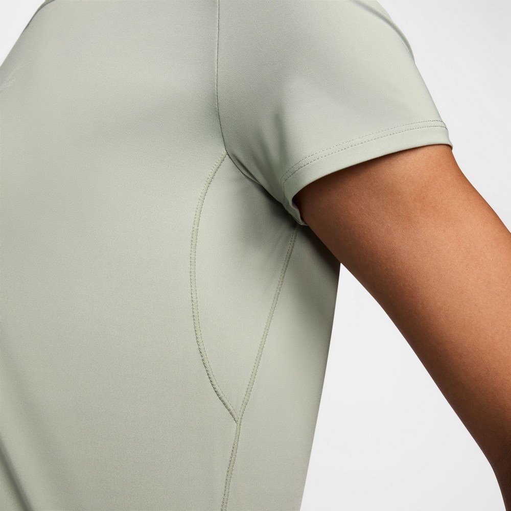 ナイキ（NIKE）（レディース）ワン ドライフィット ショートスリーブ トップ HJ6992-370