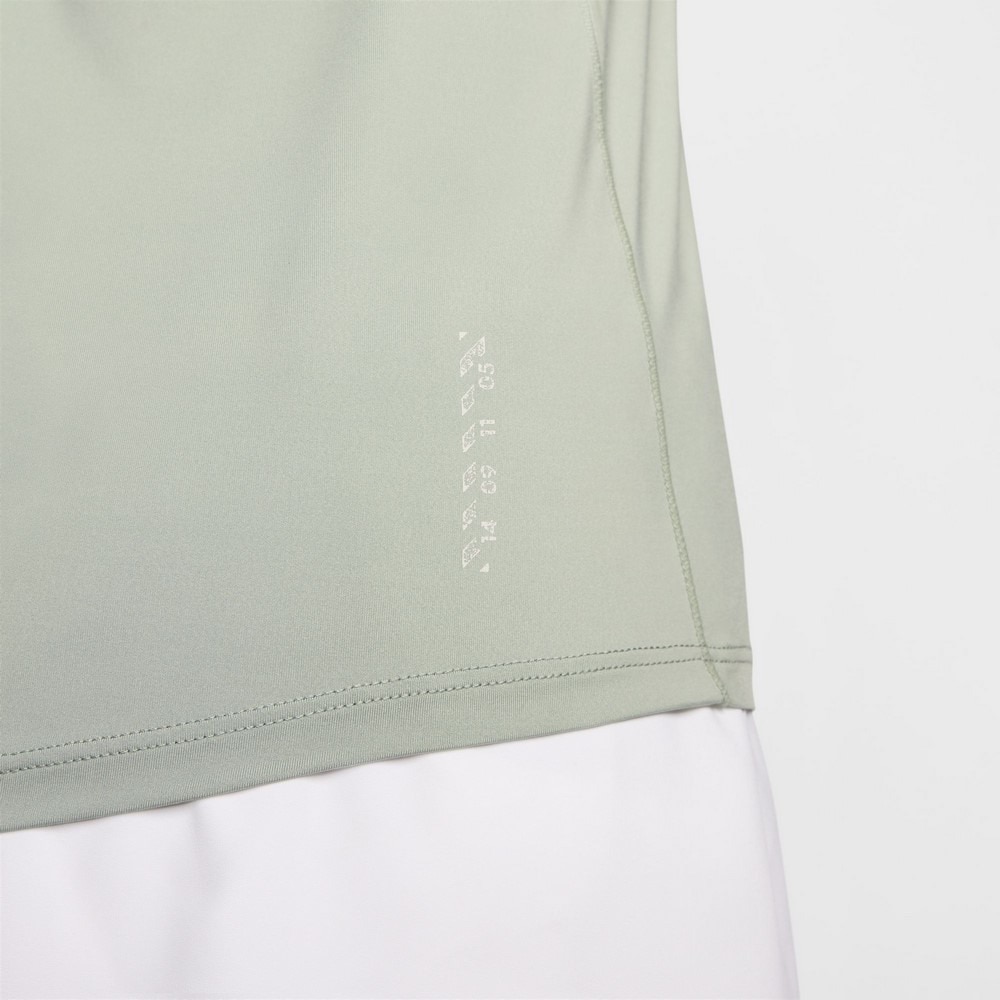 ナイキ（NIKE）（レディース）ワン ドライフィット ショートスリーブ トップ HJ6992-370