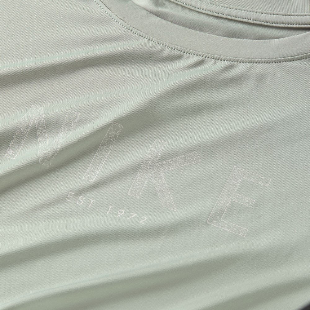 ナイキ（NIKE）（レディース）ワン ドライフィット ショートスリーブ トップ HJ6992-370