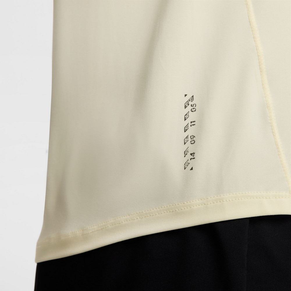 ナイキ（NIKE）（レディース）ワン ドライフィット ショートスリーブ トップ HJ6992-799