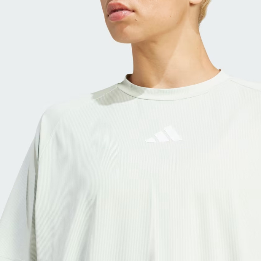 アディダス（adidas）（レディース）スタジオ 半袖Tシャツ KPV92-JC6687