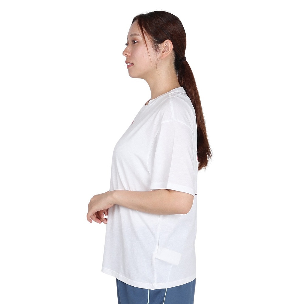 プーマ（PUMA）（レディース）FLORAL CAT GRAPHIC フィットネス 半袖Tシャツ 528309 02 WHT