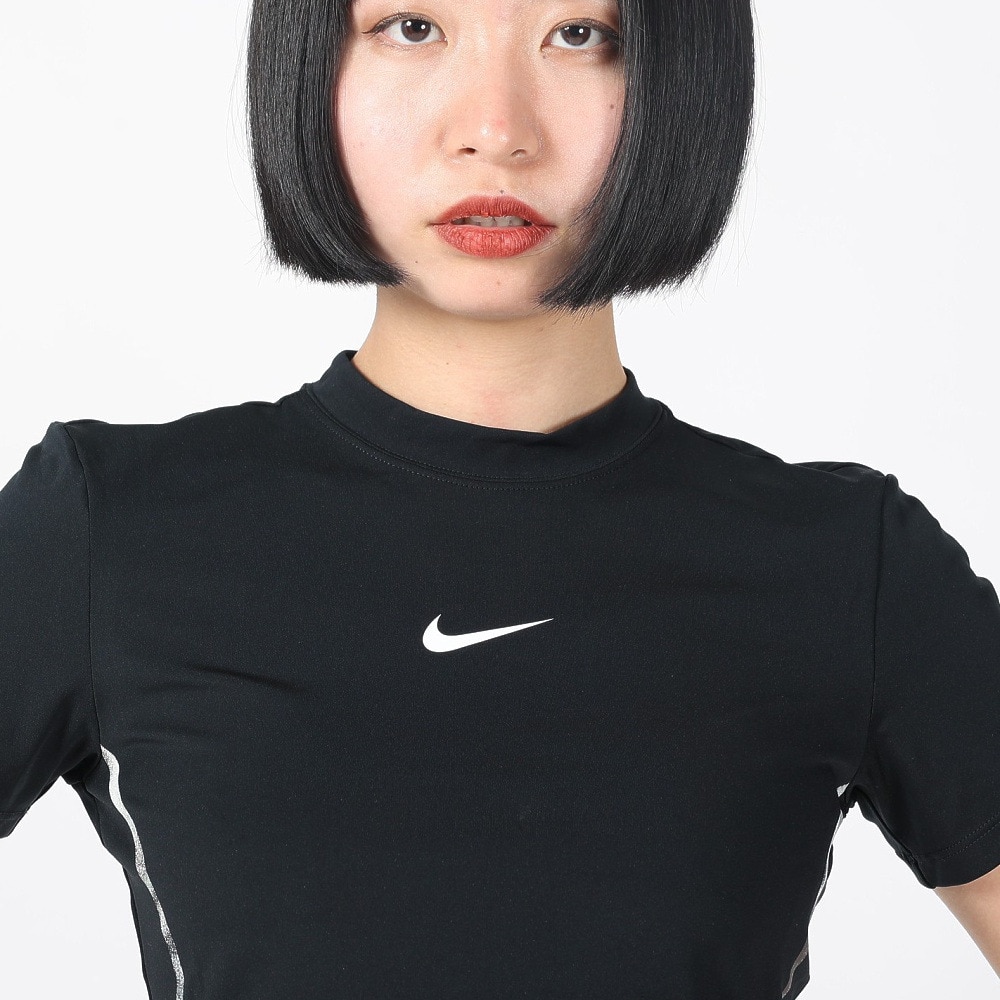 ナイキ（NIKE）（レディース）ドライフィットcmX2 半袖クロップ トップ FZ4758-010