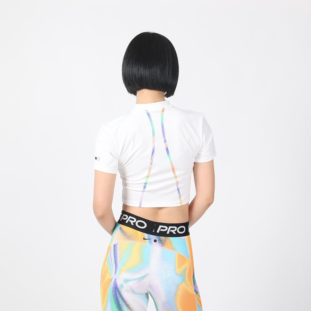 ナイキ（NIKE）（レディース）ドライフィットcmX2 半袖クロップ トップ FZ4758-100